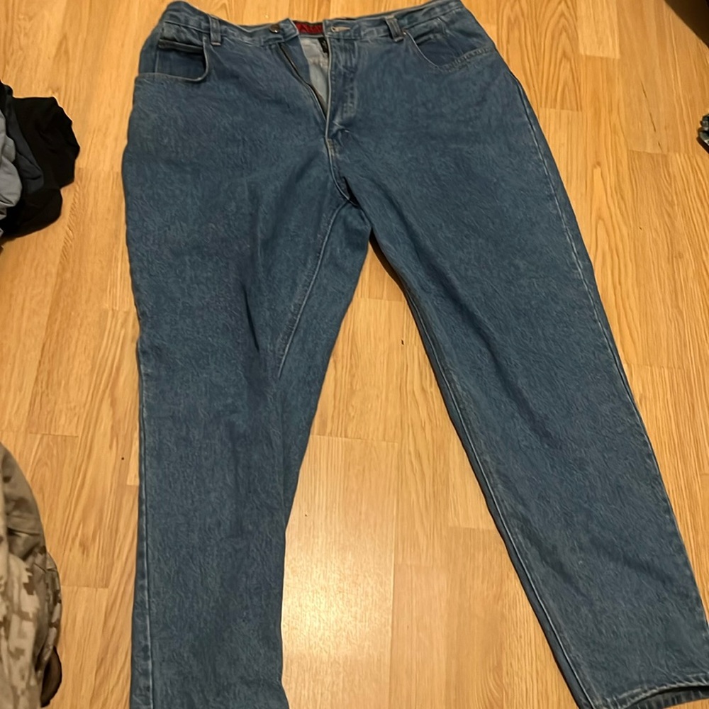Gloria Vanderbilt jeans wear